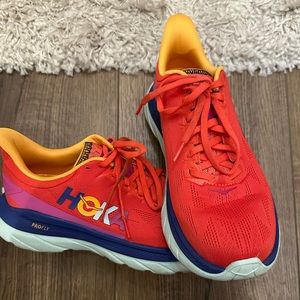 HOKA women’s size nine Excellent condition